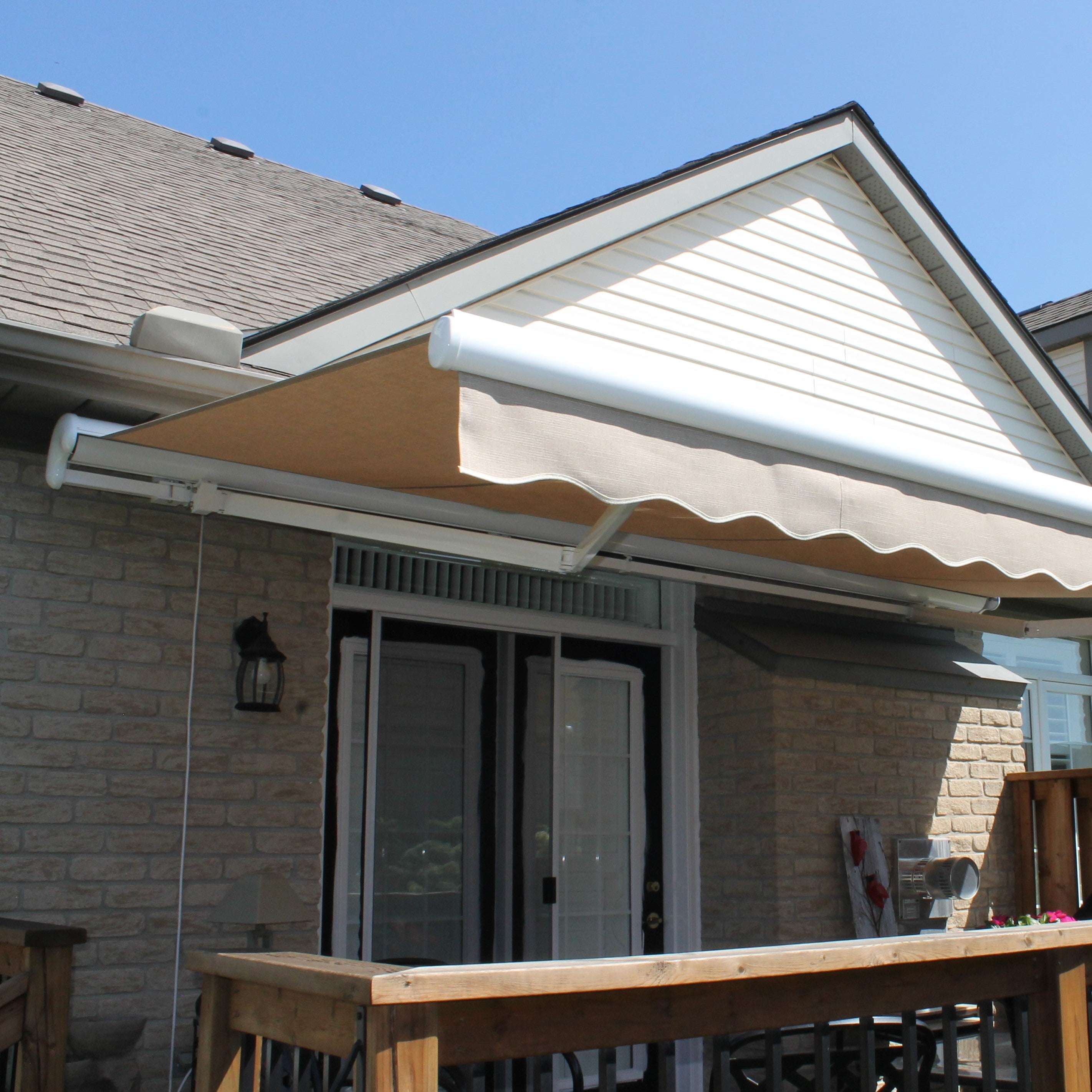 Lumina LED Semi Cassette Awning