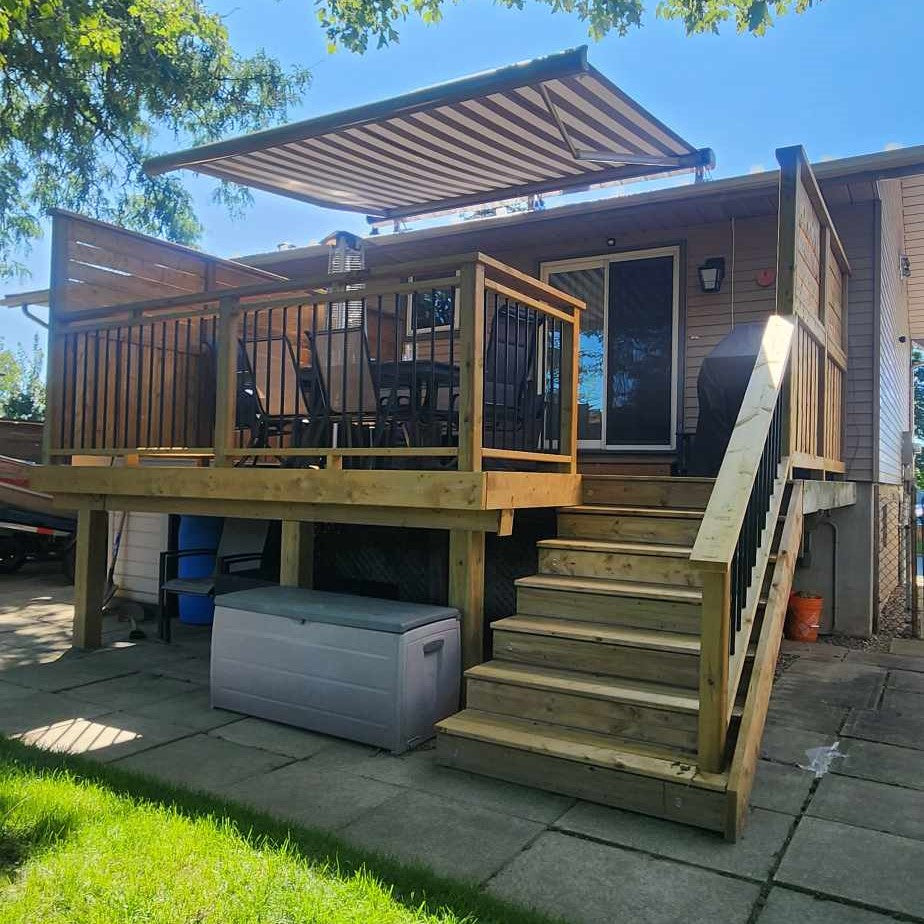 Aurora Full Cassette Awning